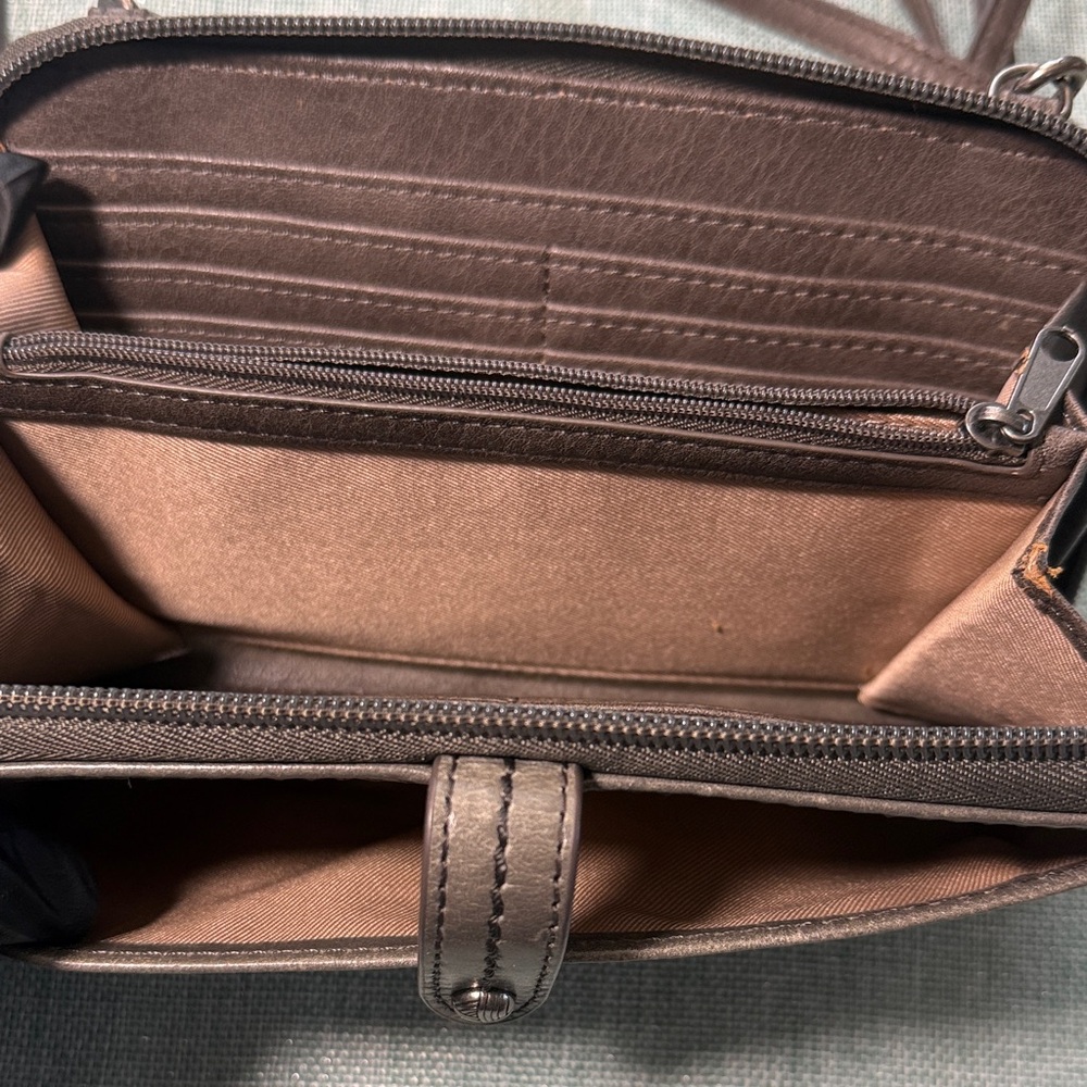The Sak Black Leather Crossbody Wallet Bag - Picture 3 of 5